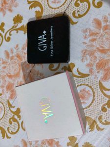 Silver Giva Earrings