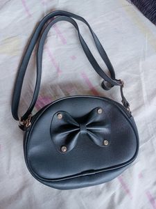 Trending Side bag.👜👜