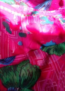 Elegant Pink Floral Print Saree