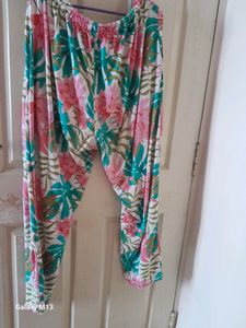 Set Of 4 Night Pants And T Shirts