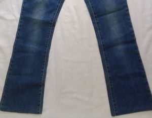Bootcut Jeans For Girls.🌼
