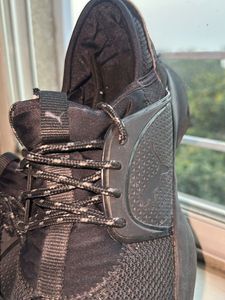 PUMA RUNNING SHOES