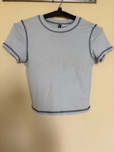 H&amp;M SOLID TOP