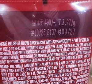 Lakme Blush &amp; Glow Face Wash