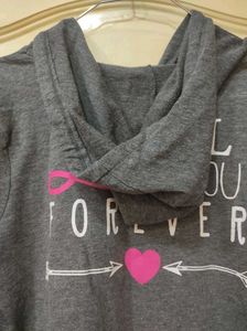 Short Top With Hoodie