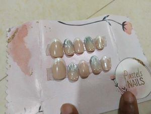 Press-On Nails Bundle