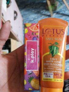 MyGlamm Lipgloss & Lotus Sunscreen