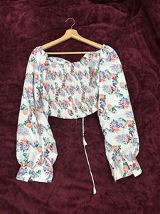 Romantic Floral Puff Sleeve Crop Top