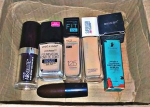 4 Foundation+1 Concealer+Serum+Lipstick ❤️