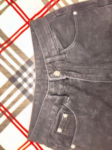 Ripped Wide-Leg Black Jeans From URBANIC