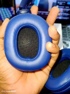 Triggr Blue Wireless Headphones