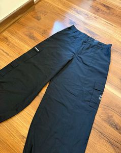 Peach Baggy Black Cargo Pants.