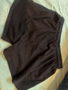 Woman Casual Fit Shorts ♥️