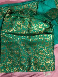 New Brocade  Border Saree With Unstitched Blouse