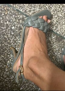 Get  Classic Kitten Heel