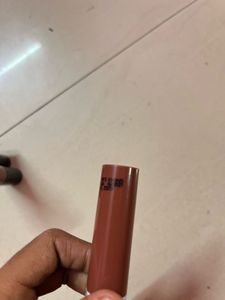 Zudio  LipStick Cream Warm Up
