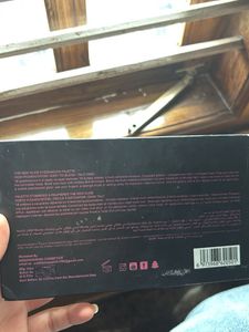 Huda Girl Eyeshadow Palette