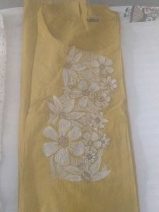 Floral Embroidered Kurta