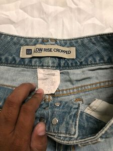 Gap Low rise cropped jeans