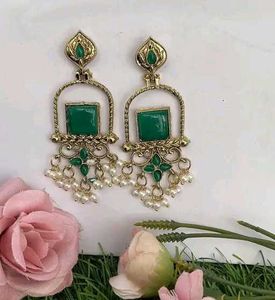 Stylish Traditional Jhumka