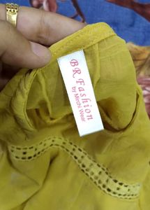 Combo OFFER For 2 Tops