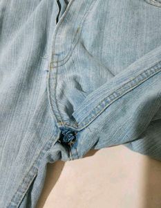 Light Wash Denim Jeans