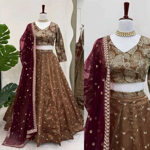 🆕️🆕️Jimmy Choo Lehenga With Blouse And Dupatta