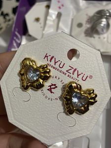 Anti Tarnish Heart Stone Earrings