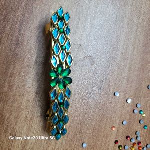 Kundan Centre Clip