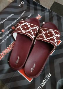 Stylish Maroon Slides