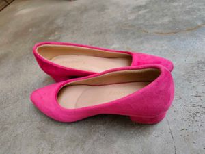 Dressberry Pink Velvet Pointed Toe Pumps