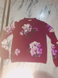 Korean Woolen Sweater For Girls. NEW CONDITION,