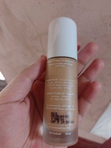 Mamaearth Glow Serum Foundation