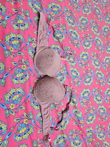 padded underwired bra
