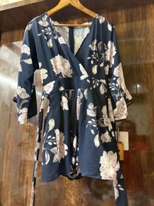 Chic Floral Romper - Navy &amp; Blush