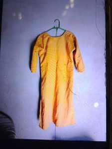 Golden Embroider Kurta Set.Margine Hai