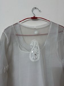 Elegant White Embroidered Kurta