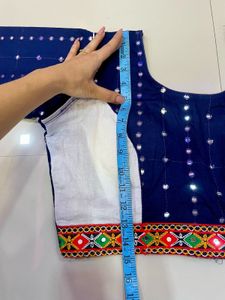 Lahenga Choli White &amp; Navy Blue