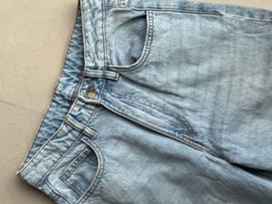 Wide Leg Light Wash Jeans