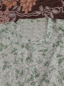 Chikenari Kurti 💚