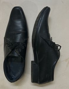 Classic Black Leather Shoes