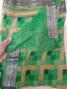 81)new Lace Green Checks Saree