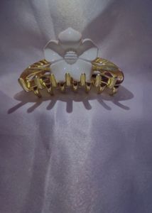 Chic Floral Gold Claw Hair Clips