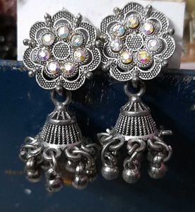 New Earrings Set