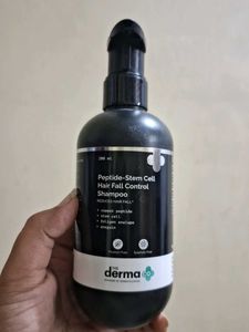 Derma Co. Hair Fall Control Shampoo