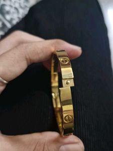 &#34;Elegant Gold-Plated Women&#39;s Bracelet