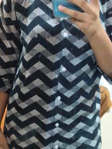 Stylish Black &amp; White Zigzag Print Tunic