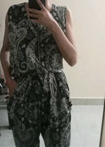 Paisley Print Sleeveless Jumpsuit