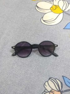 Round Black Sunglasses