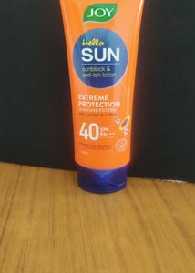 SPF 40PA++ Sunscreen + Anti Tan